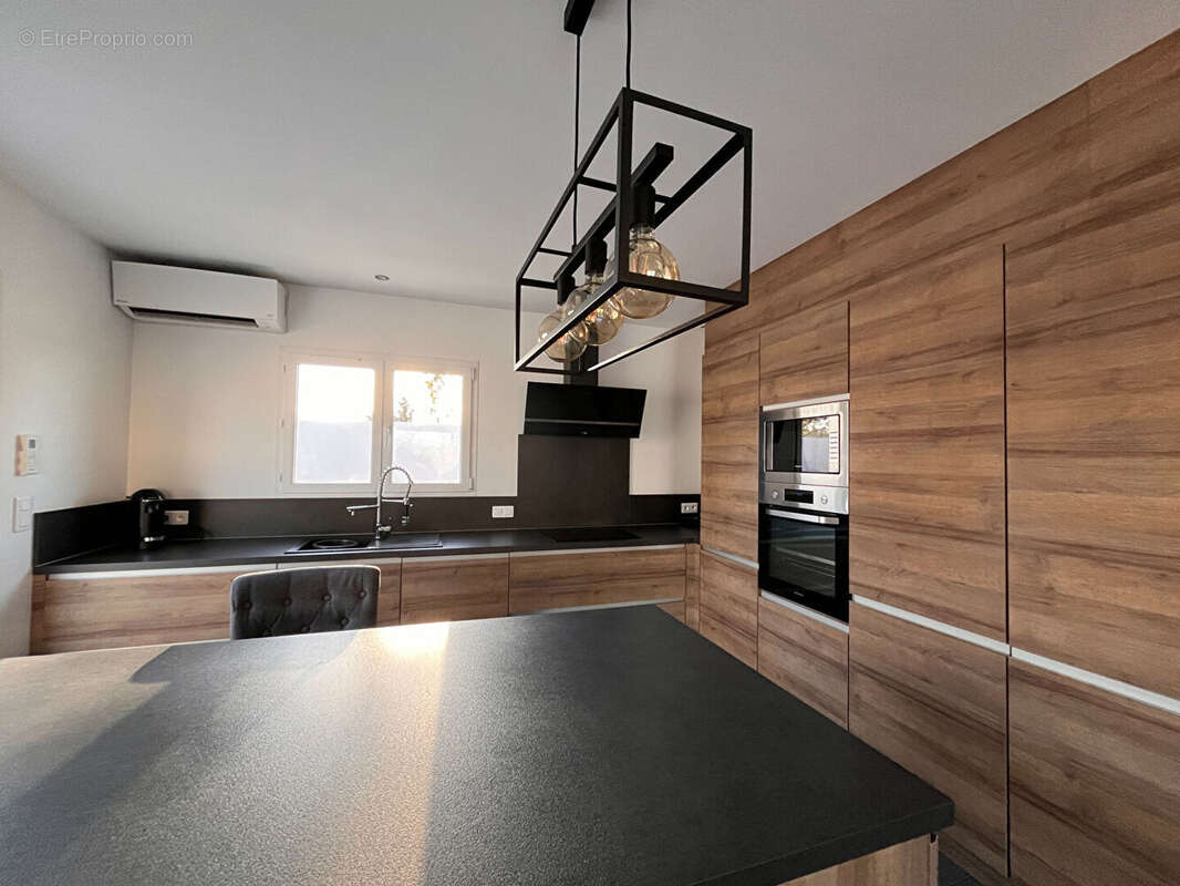 Maison à PERNES-LES-FONTAINES