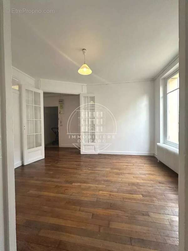 Appartement à LE VESINET