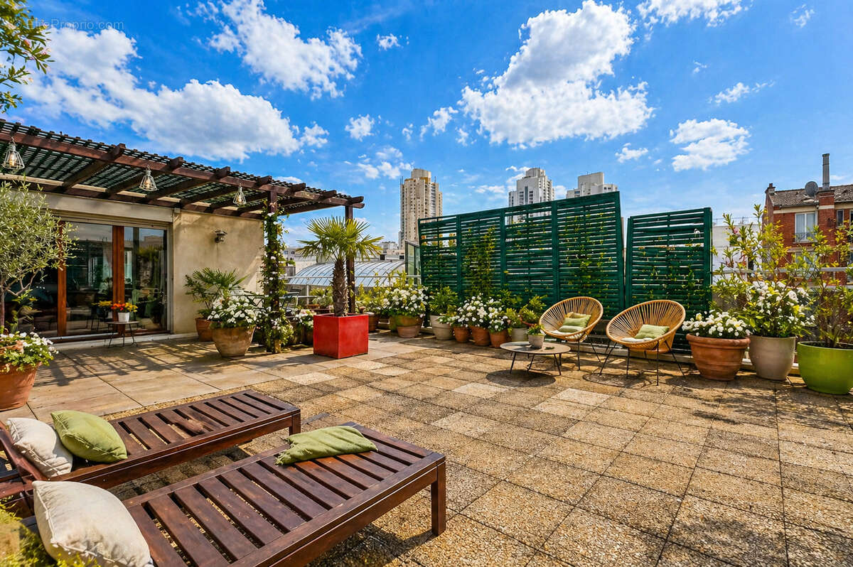 Appartement à PARIS-19E