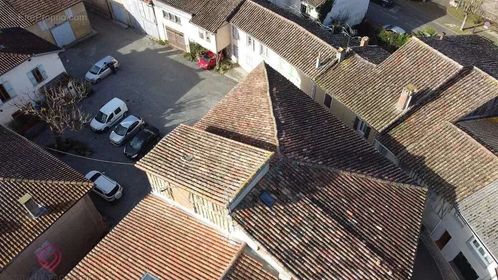 Maison à L&#039;ISLE-EN-DODON