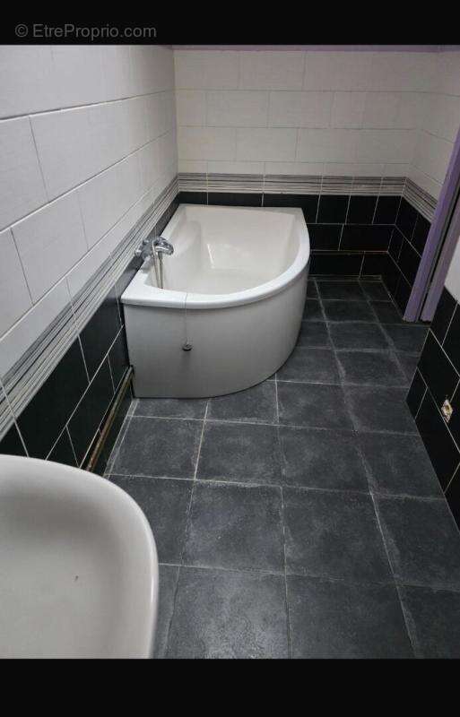 Maison à AULNOYE-AYMERIES