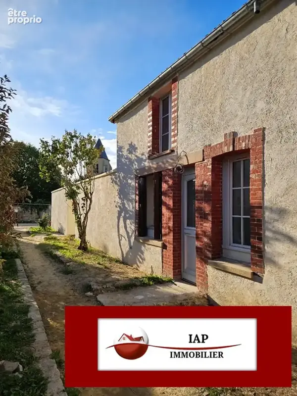 Photo Maison à Orgerus au prix de 302 000€