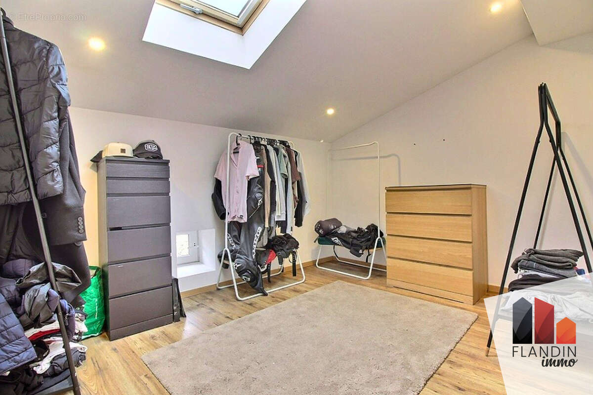 Maison à SAINT-ROMAIN-EN-JAREZ