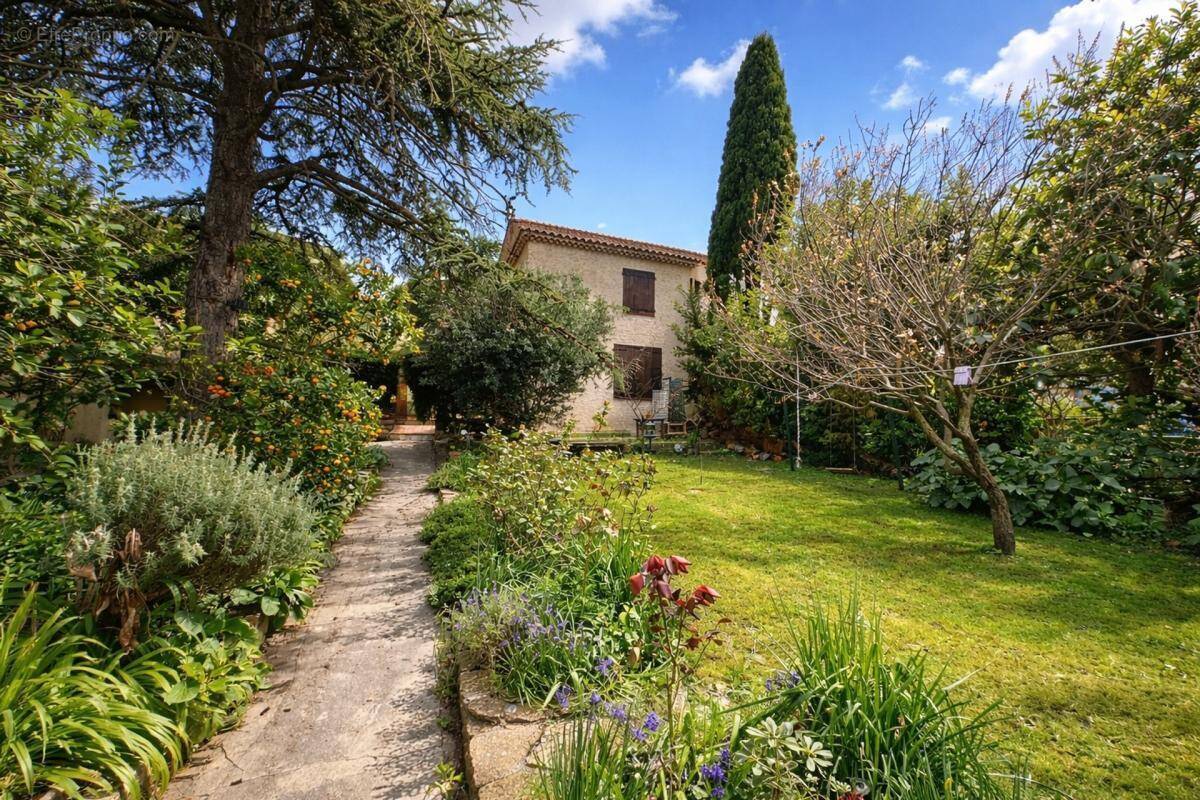 Maison à MARSEILLE-11E