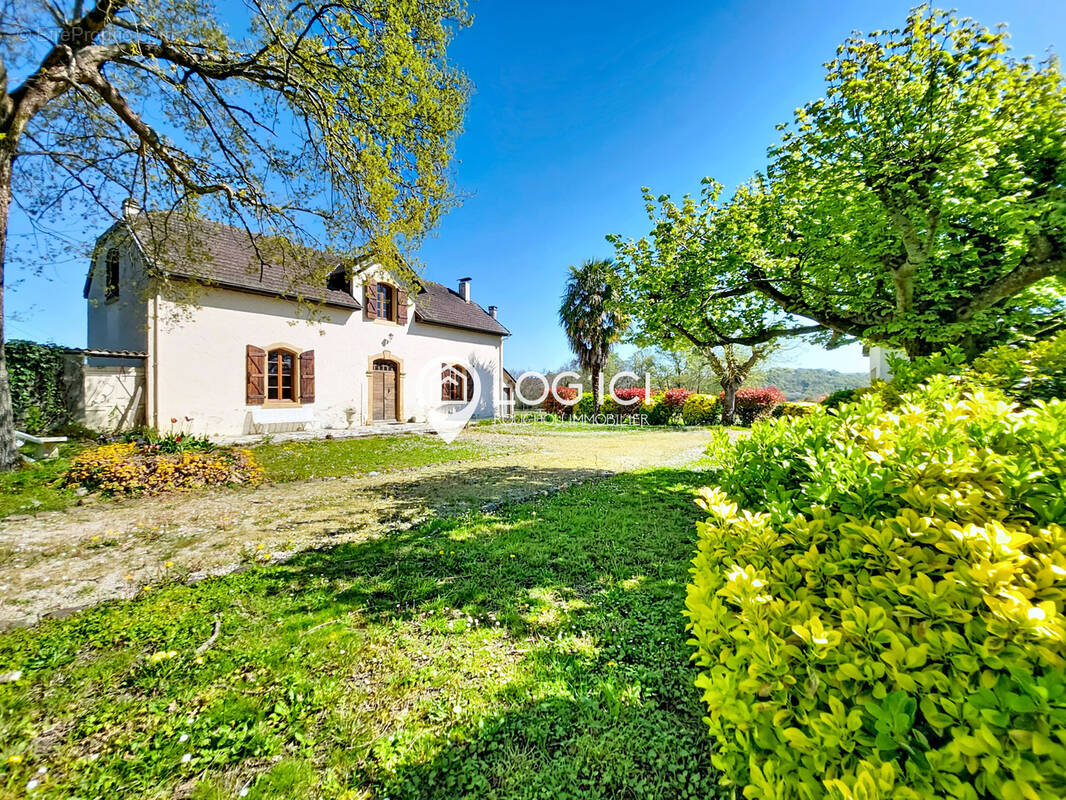 Maison à MORLAAS