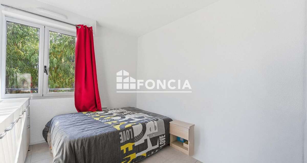 Appartement à SAINT-LAURENT-DU-VAR