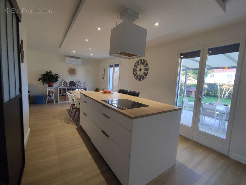 Maison à PONT-DU-CHATEAU