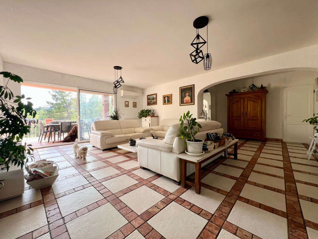 Maison à LA DESTROUSSE