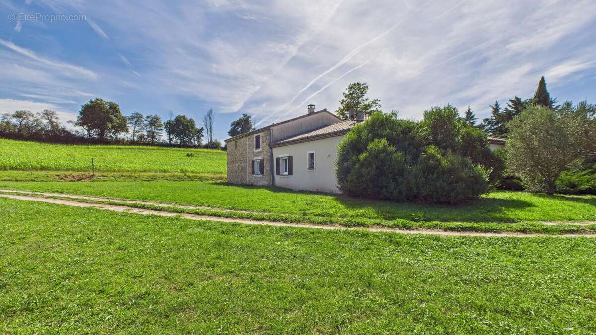 Maison à LIVRON-SUR-DROME