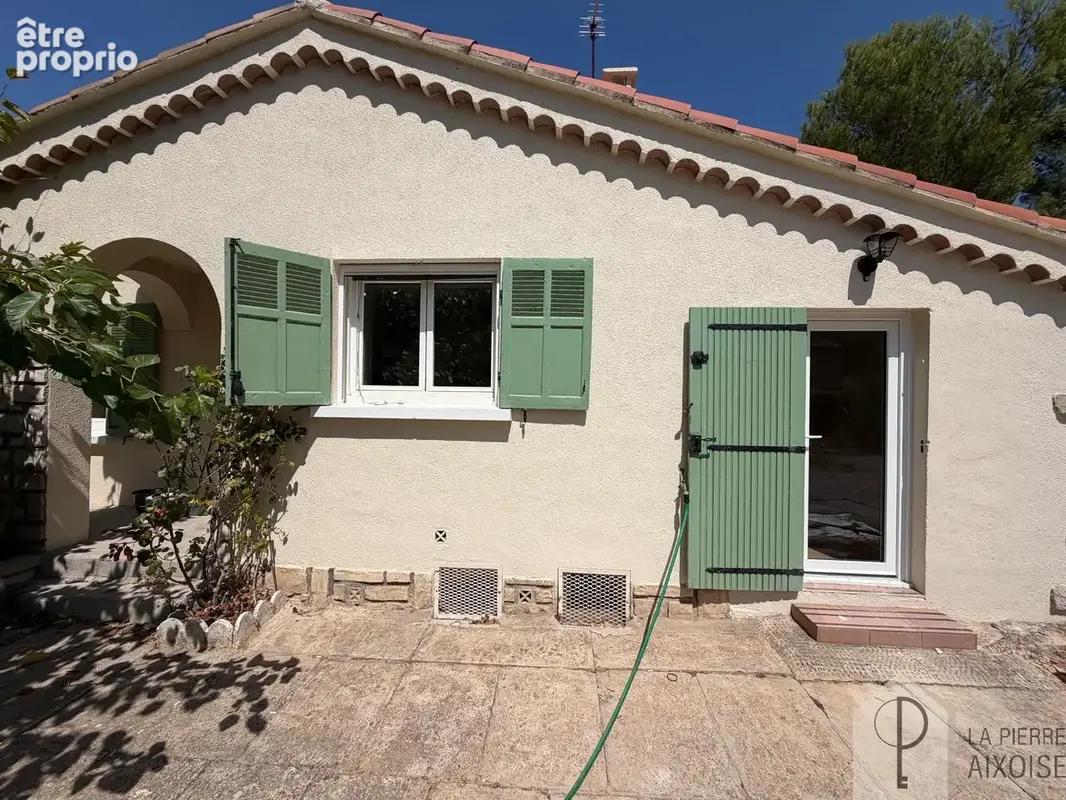 Maison rénovée T5 plain pied Eguilles Sud - photo 2