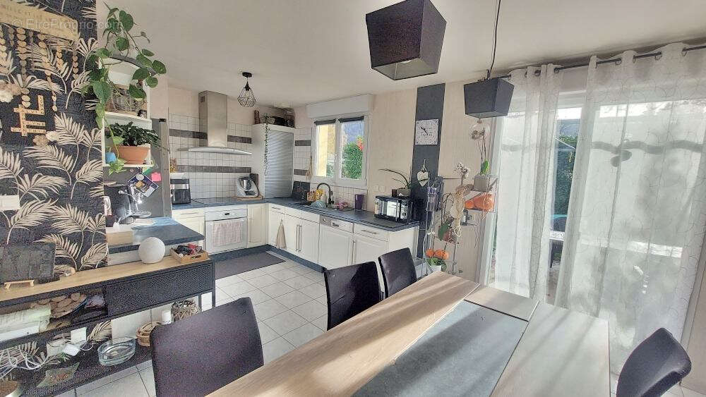 Maison à BOURGUIGNON