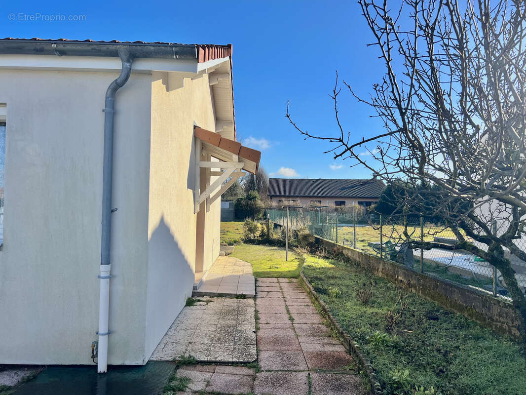 Maison à MIONS