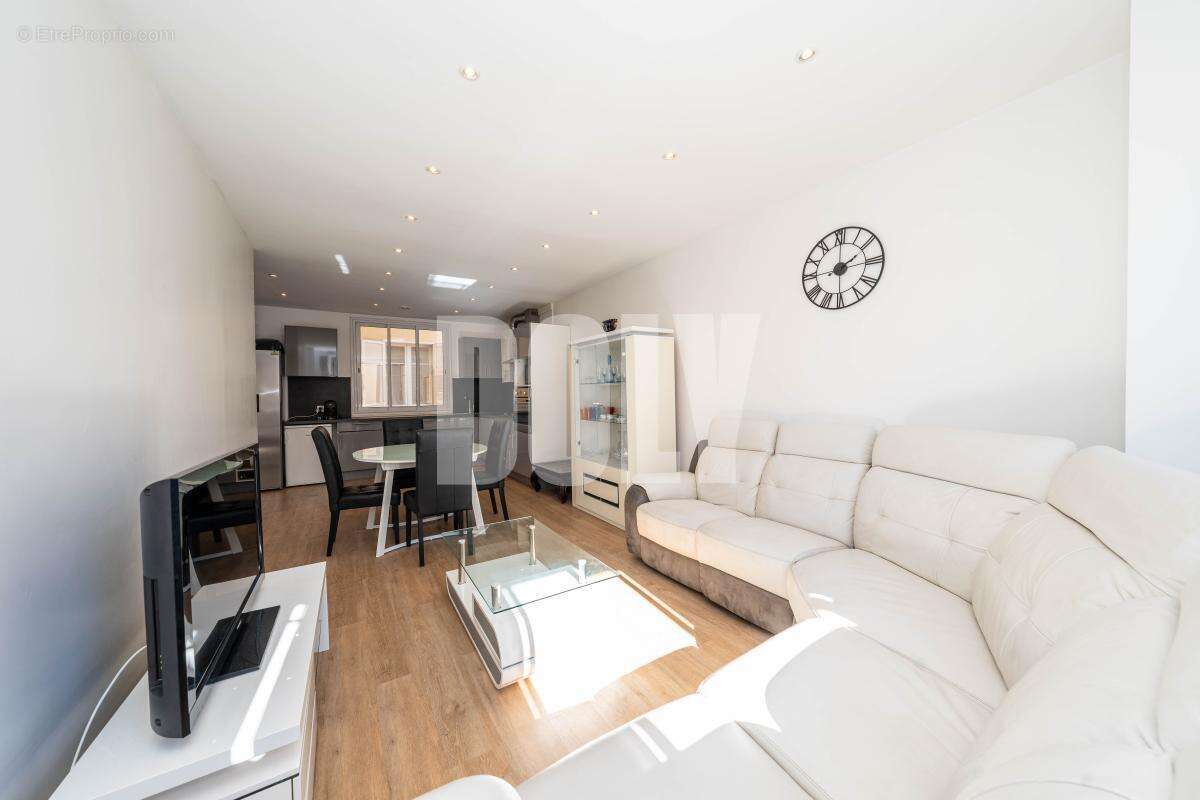 Appartement à SAINT-RAPHAEL