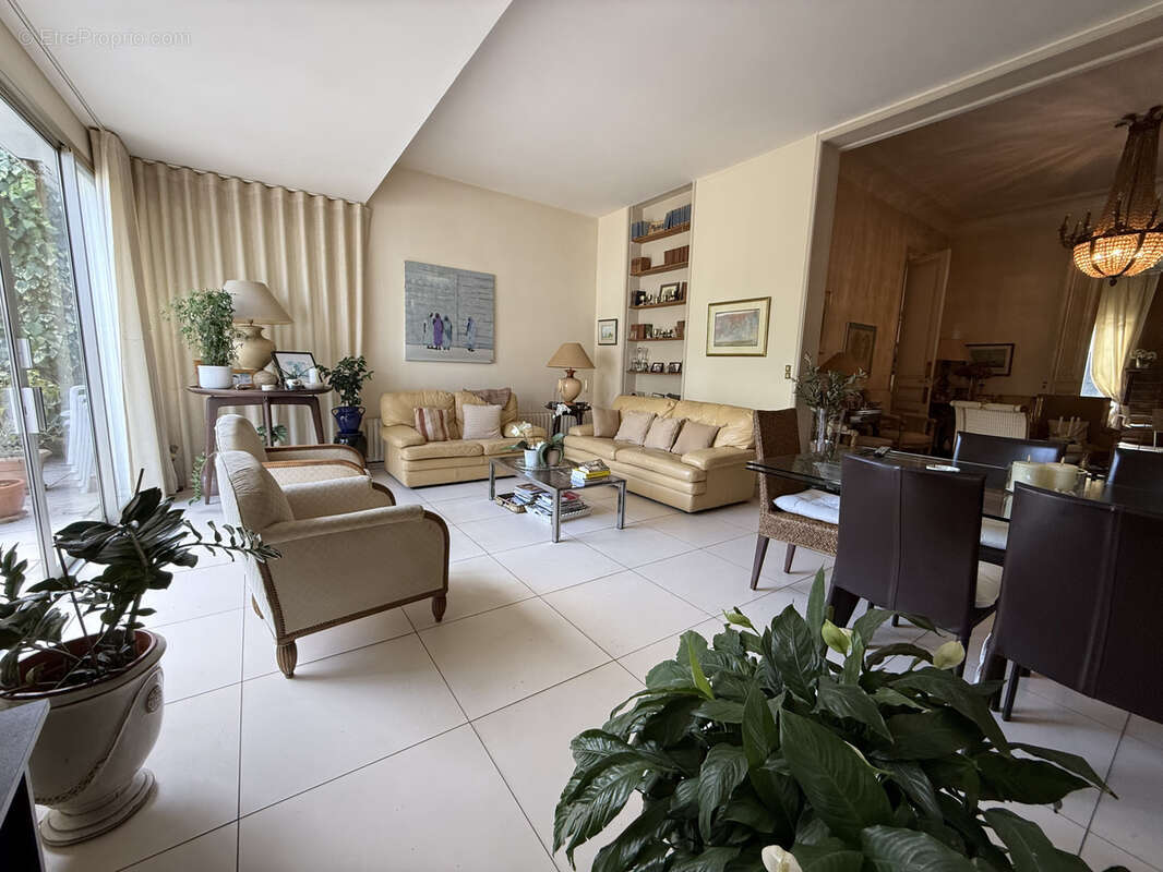 Exclusivite amiens bas henriville elegante maison bourgeoise 306 m2 - porte cochere et jardin - photo 6