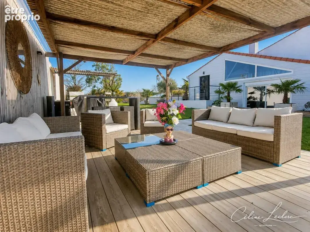 Villa d'Exception 134 m² – Piscine – Jacuzzi – Cuisine d'été – Saint-Michel-en-l'Herm (85) - photo 5