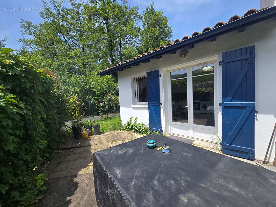 Appartement à URRUGNE