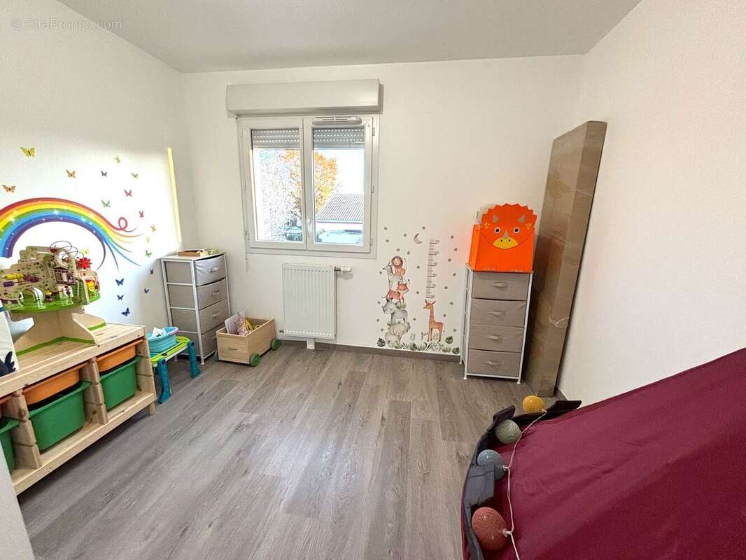 Maison à LA SALVETAT-SAINT-GILLES