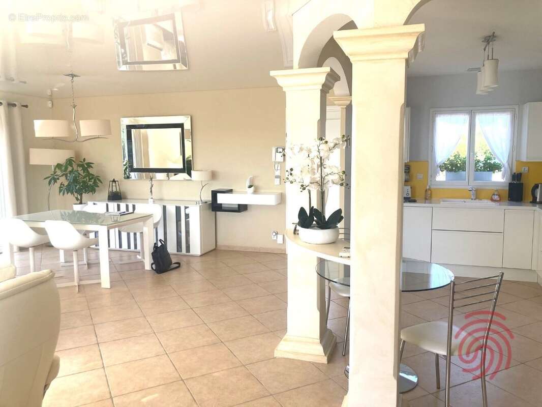 Maison à PUISSERGUIER