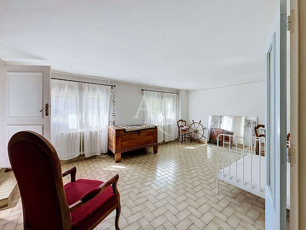 Maison 4 chambres avec jardin et garage - ANGERS BANCHAIS - photo 10