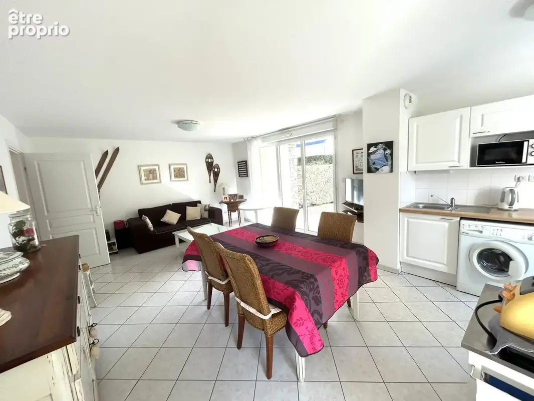 Appartement 3 pièces 64 m² à vendre à Saint-Mamet (31110) - photo 1