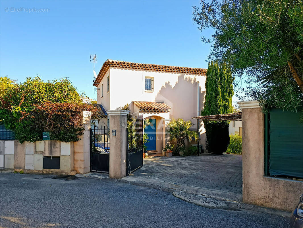 Maison à CAGNES-SUR-MER