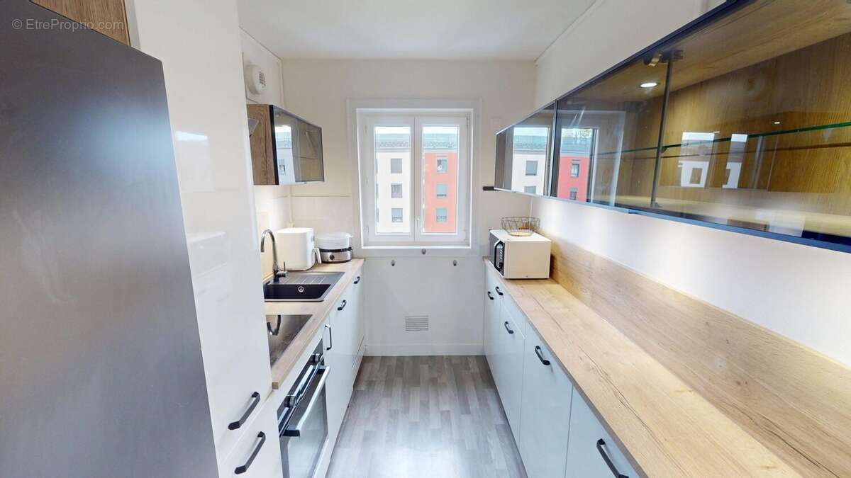 Appartement à SAINT-JEAN-DE-LA-RUELLE