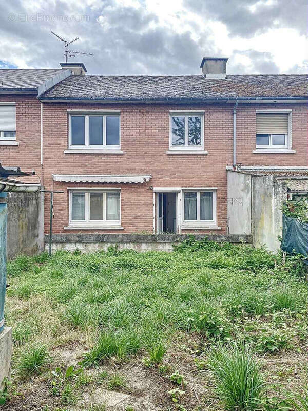 Maison à DOUCHY-LES-MINES