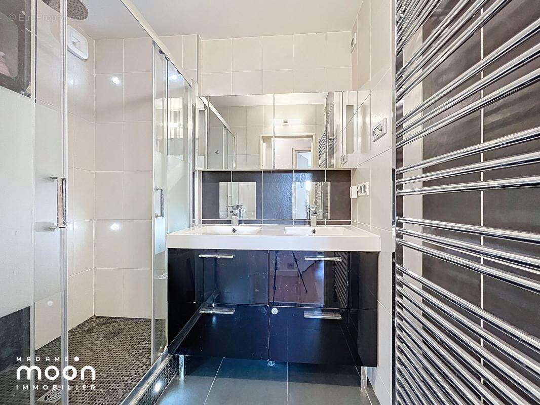 Appartement à OULLINS