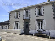 Maison à MURAT-LE-QUAIRE