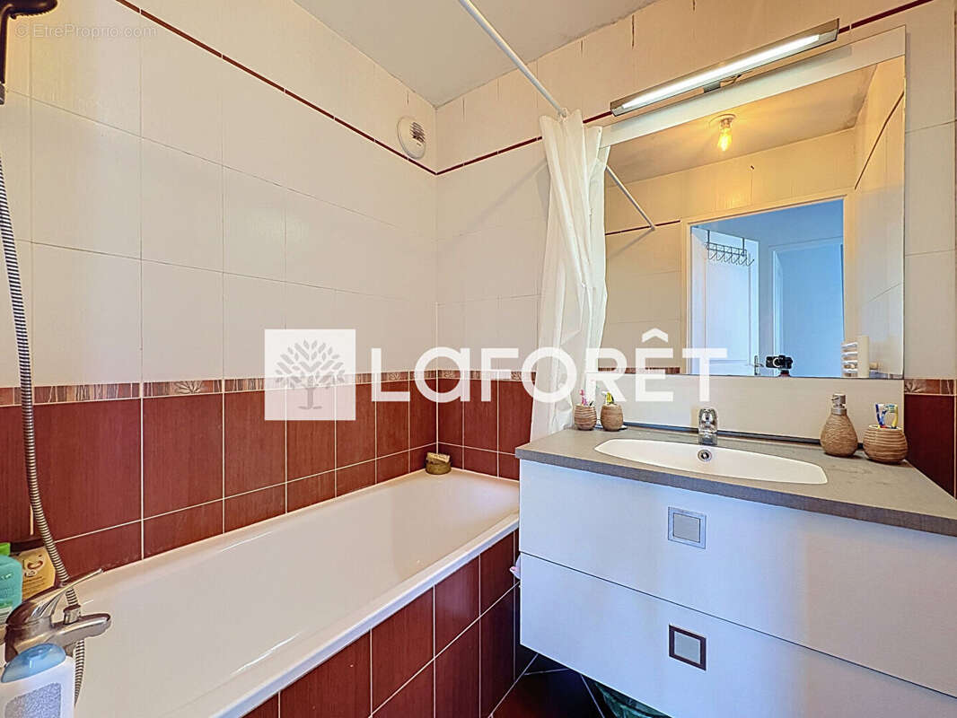 Appartement à MOISSY-CRAMAYEL