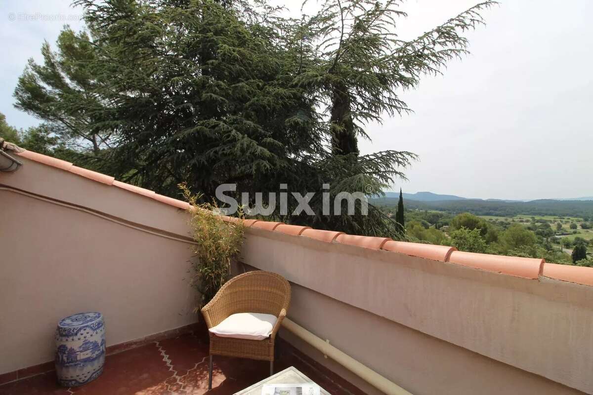 Belle bastide provençale avec panorama - photo 11