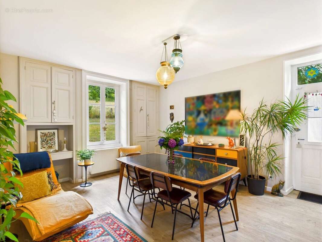 Maison de campagne surélevée avec grande grange et plus de 3 hectares de terrain - photo 5