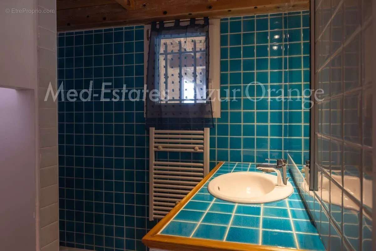 Maison à LA GARDE-FREINET