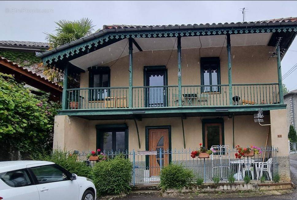 Maison à SENGOUAGNET