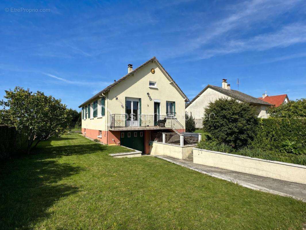 Maison à NANGIS