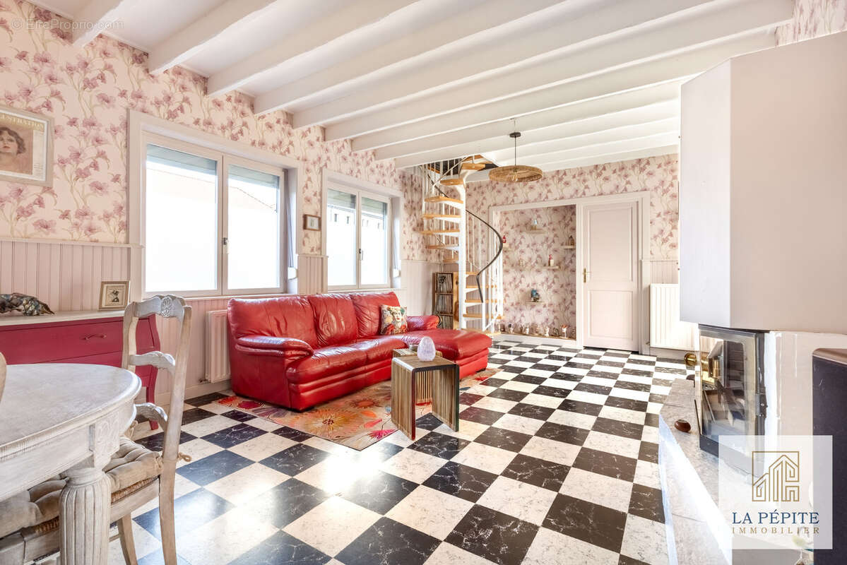 Maison à ODOMEZ