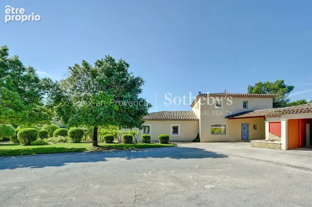 Maison d'exception - 280 m² à vendre à proximité d'Aix-en-Provence - photo 6