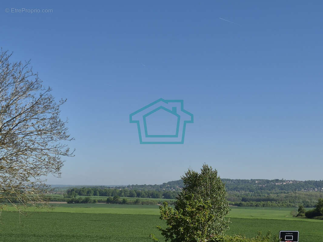 Maison à LE TREMBLAY-SUR-MAULDRE