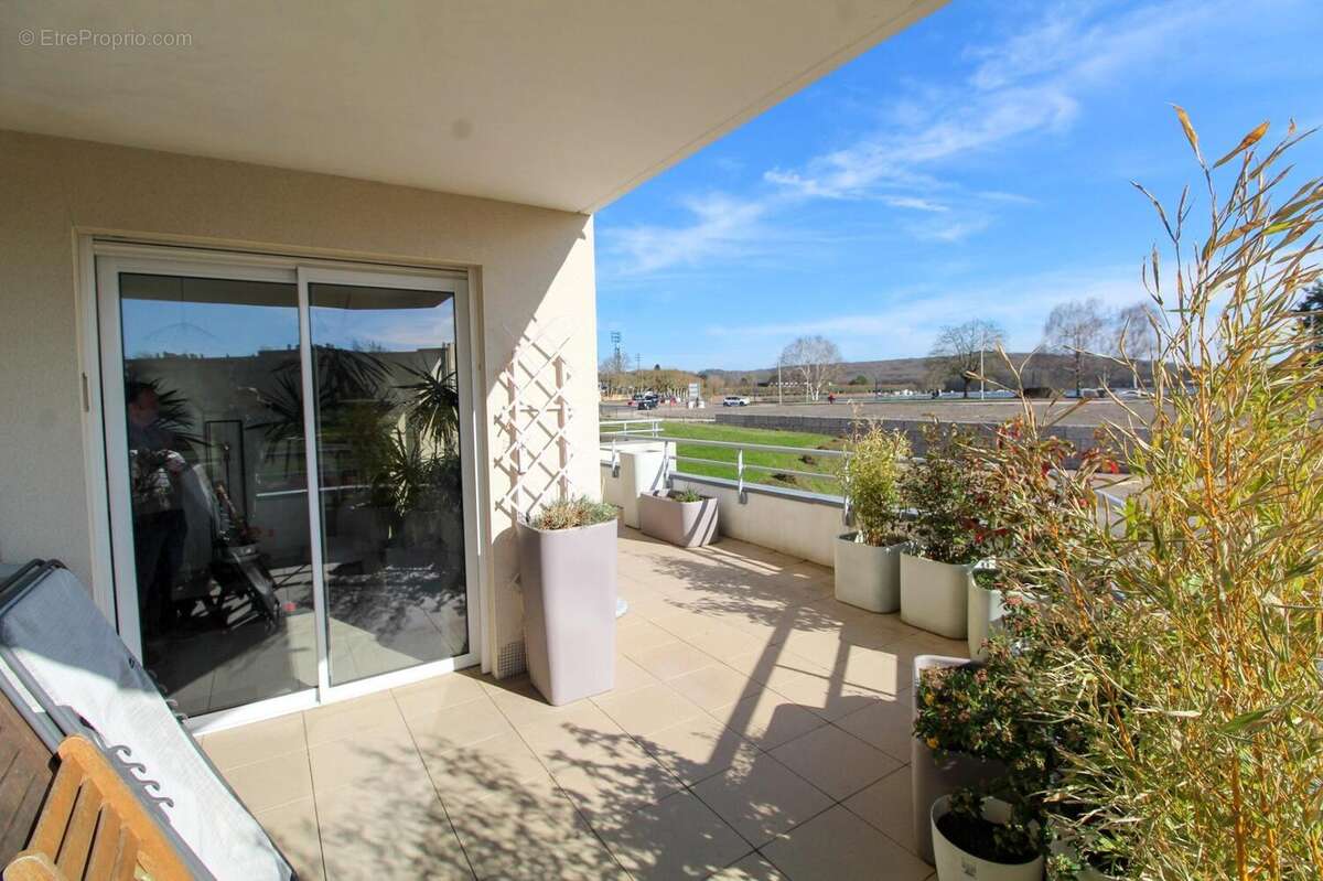 Photo 2 - Appartement à MONTCEAU-LES-MINES