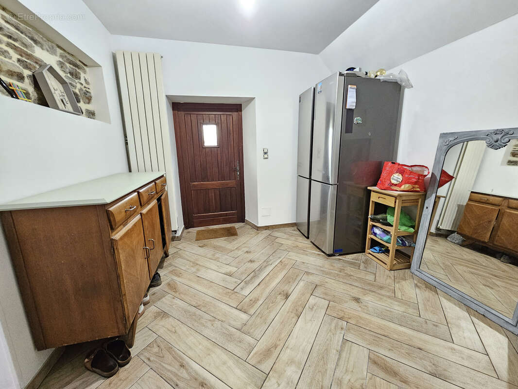 Maison à SAINT-CLAIR-DE-HALOUZE