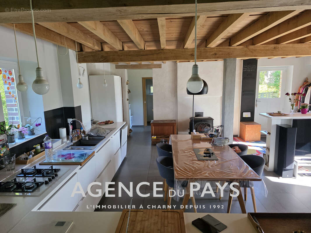 Maison à CHAMPCEVRAIS