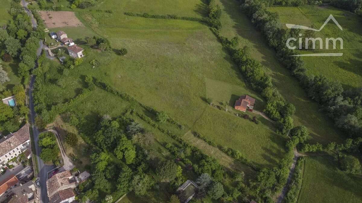 Terrain à CORDES-SUR-CIEL