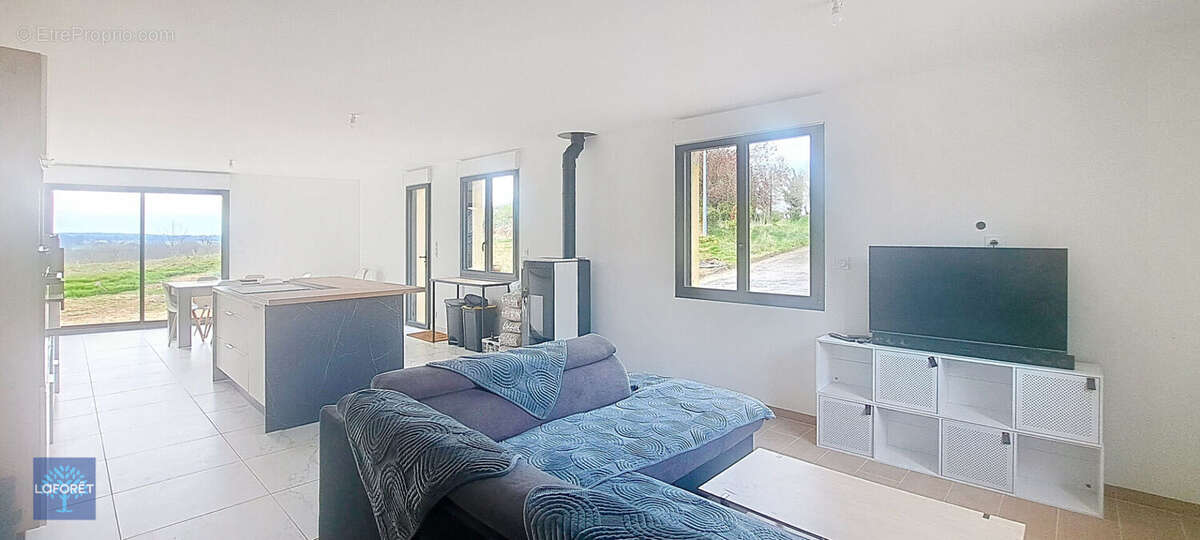 Maison à SAINT-ELLIER-DU-MAINE