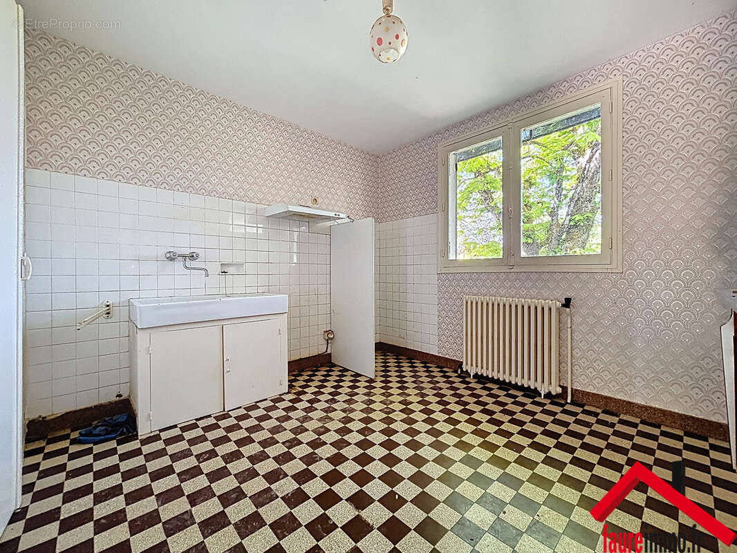 Maison à MANSAC