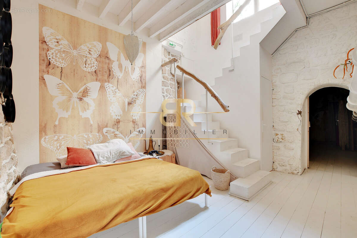 Appartement à PARIS-10E