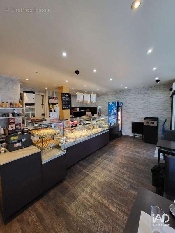 Photo 3 - Commerce à LA GARENNE-COLOMBES