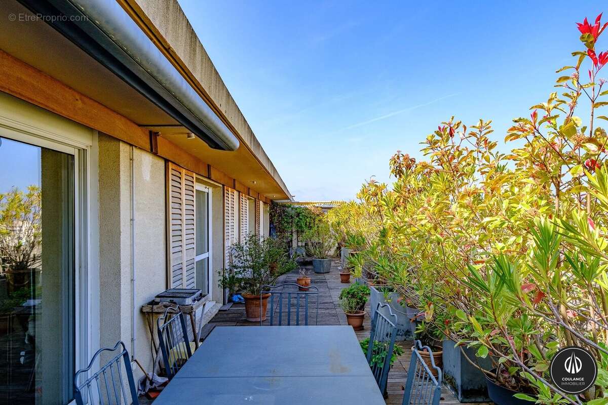 Appartement à MARSEILLE-8E