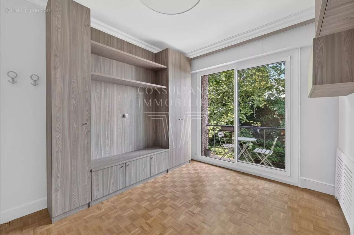 Charles laffitte. appartement familial avec balcons - photo 7