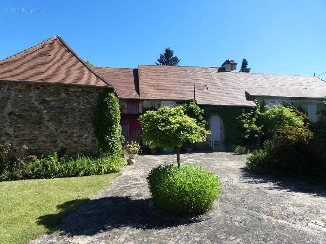 Maison à CHATRES