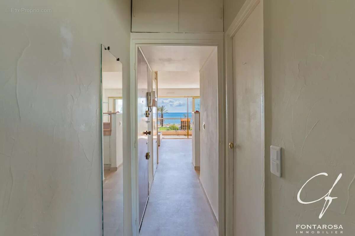 Appartement à FREJUS